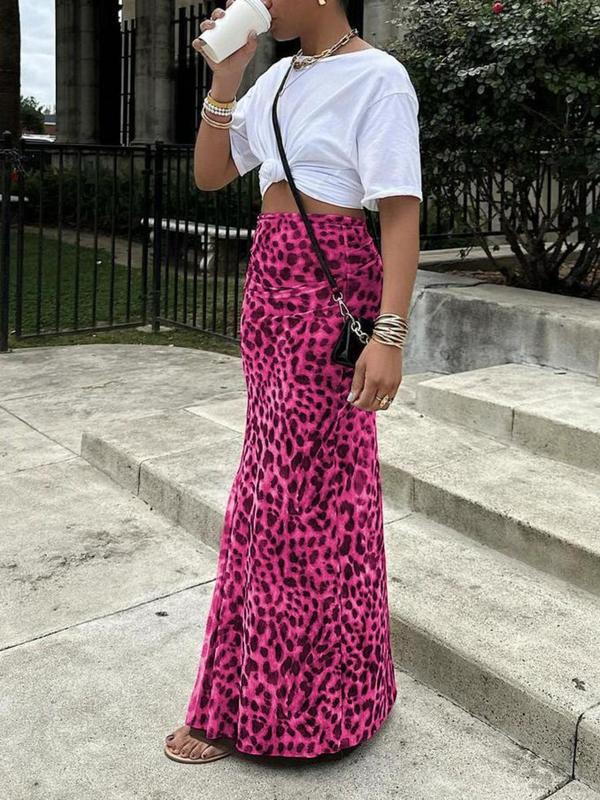 Leopard print high-waist bodycon skirt, magenta/pink with black spots