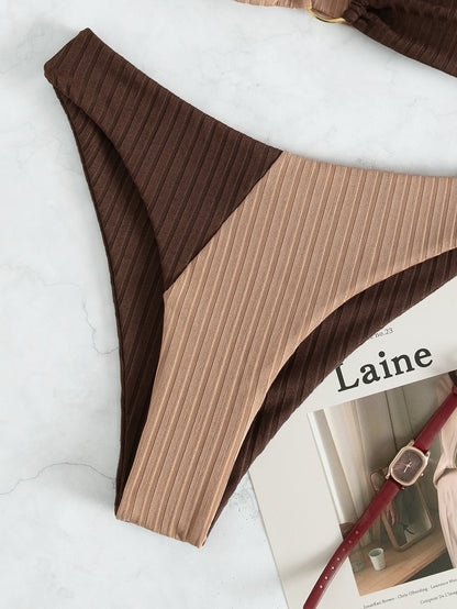 Two-tone ribbed high-leg bikini bottom, beige and dark brown with ring detail