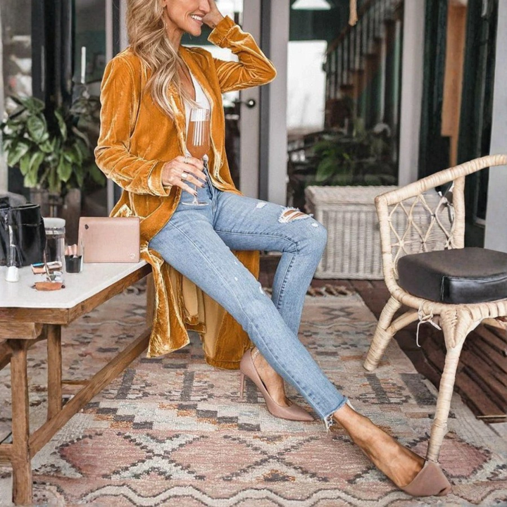 Longline coat in gold velvet with open front and long sleeves
