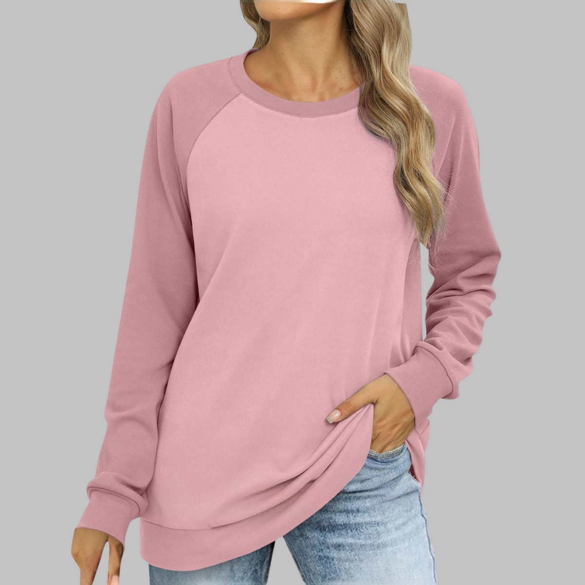 Two-tone raglan sweatshirt, round neck, long sleeves; dusty pink body, mauve sleeves