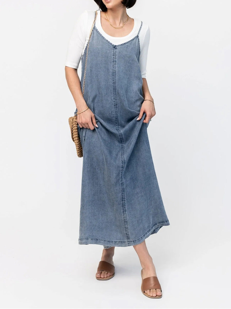 Blue denim-look loose maxi dress with V neckline and wide openwork side seams