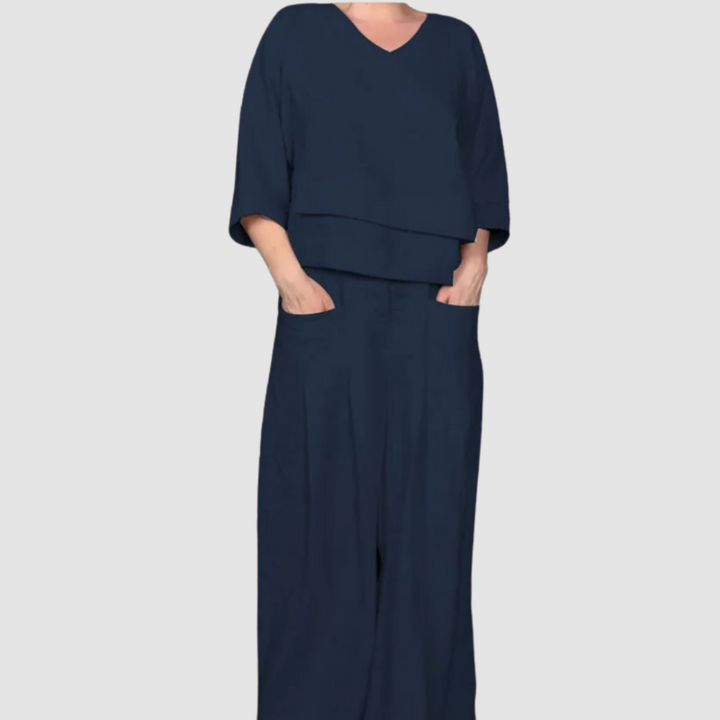 Dark blue relaxed 2-piece set with V-neck top and wide-leg pants