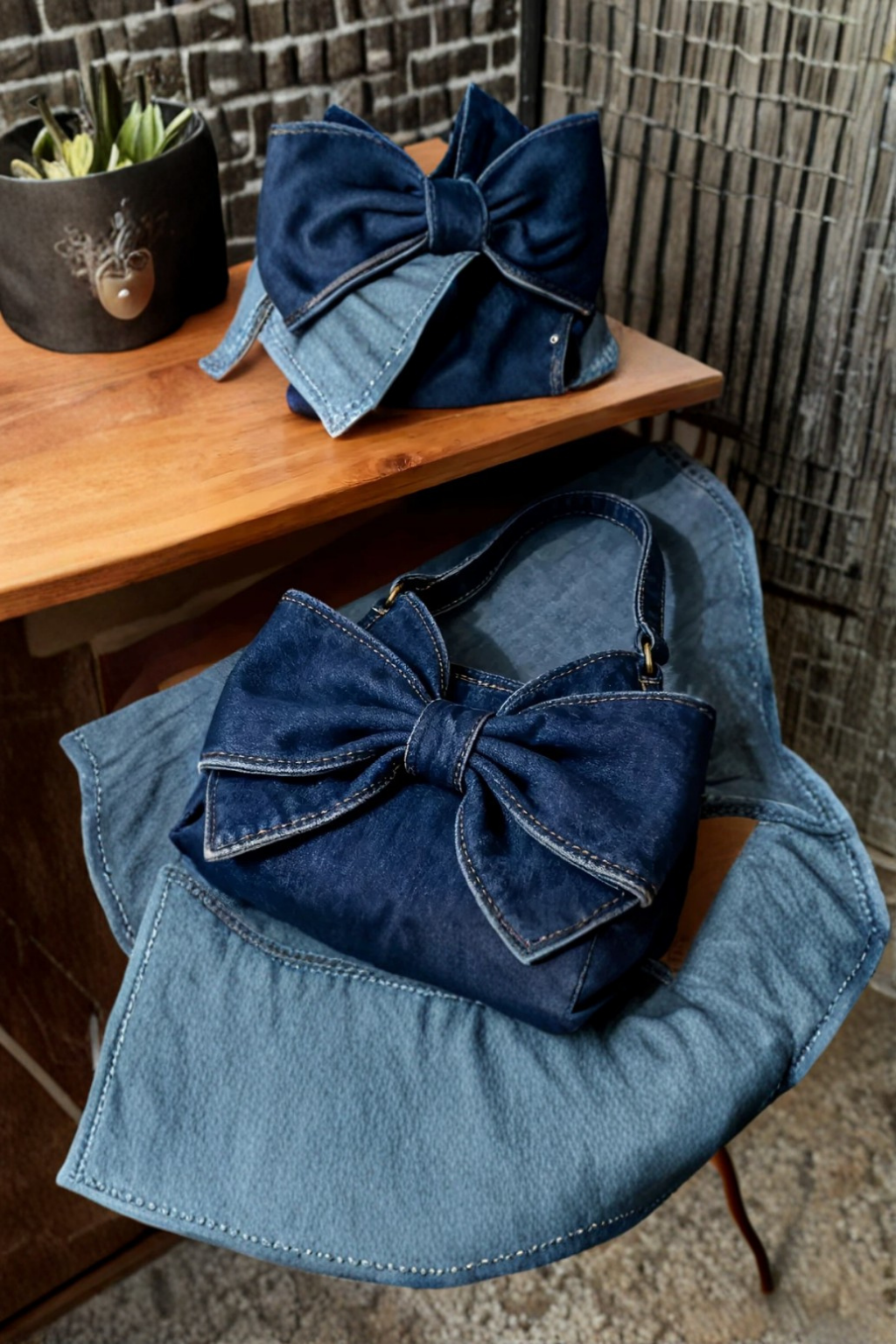 Anika | Retro Bow Bag Lawrence Toronto