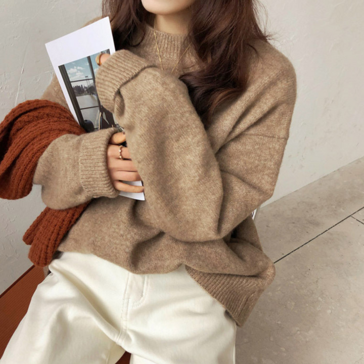Brown casual long-sleeve sweater with round neck and ribbed cuffs and hem