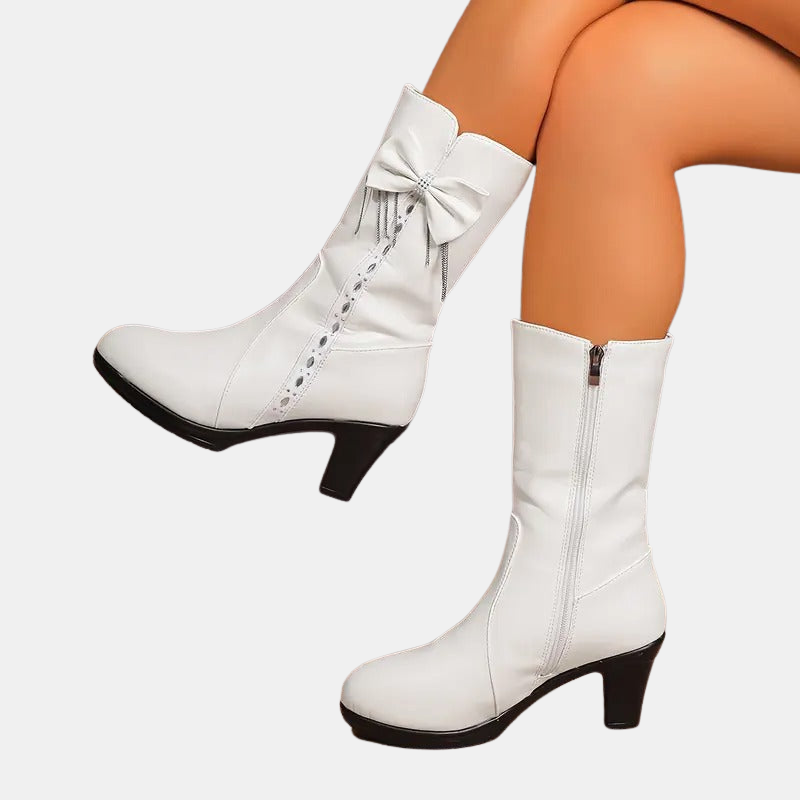 Vintage bow leather boots, white, front view with ribbon bow and block heel