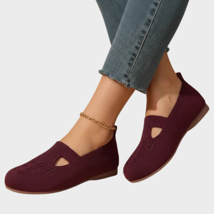 Fiona ergonomic sandals in dark red knit with cutout toe and ankle bracelet
