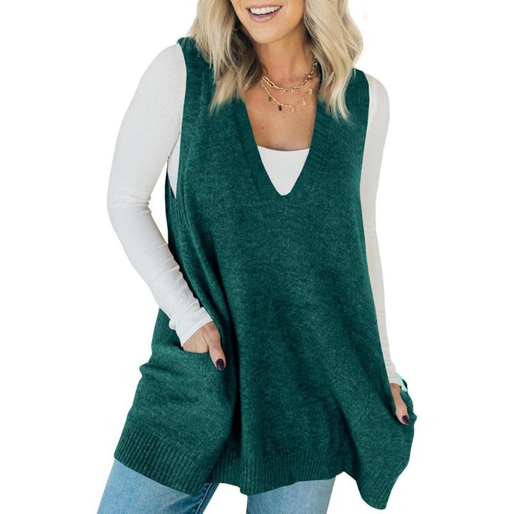Green knit sleeveless tunic vest with V-neck and side pockets, hip-length hem