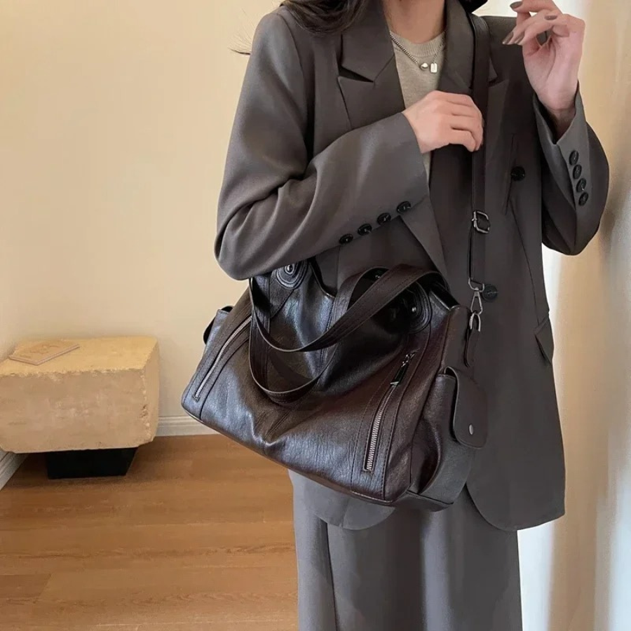 Dual-zipper large-capacity shoulder bag, dark brown with shoulder strap and front zippers