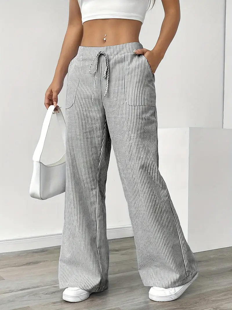 Striped wide-leg pants with elastic waistband and drawstring, side pockets, black-and-white stripes