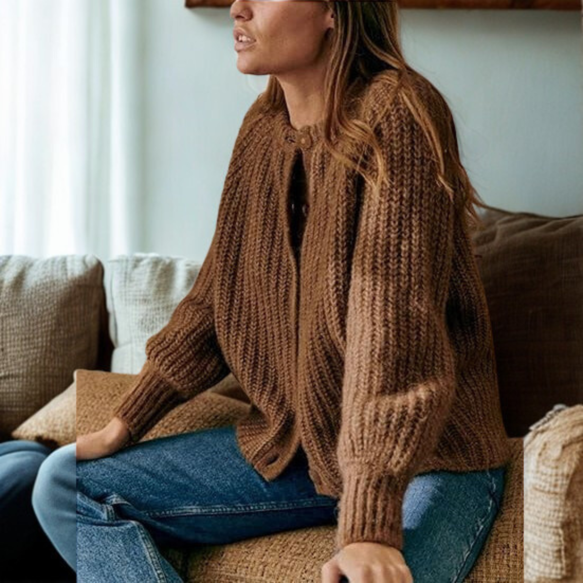 Brown button-front round-neck long-sleeve chunky knit cardigan