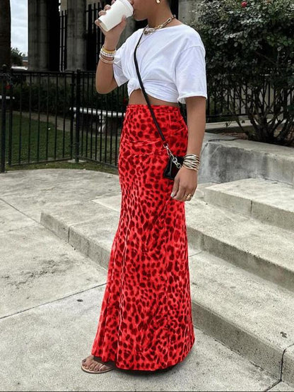 Leopard print high-waist bodycon skirt, red with dark spots