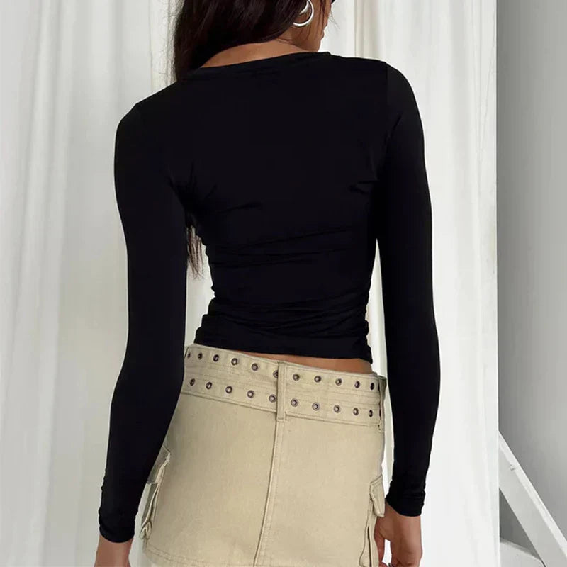 Women's minimalist casual top, black, long sleeves, crew neck