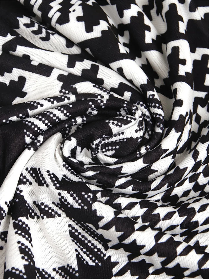 LEONA™ geo-print cardigan fabric, black-and-white zigzag knit close-up