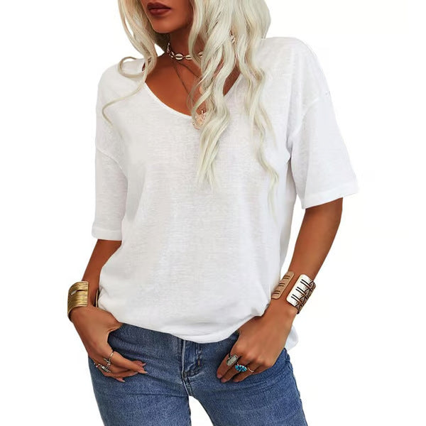 Loose lightweight minimalist T-shirt, white, short sleeves, scoop neck