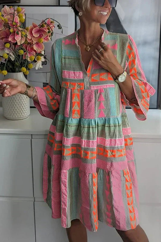 Retro patchwork dress, V-neck and gathered sleeves, tiered skirt in pink and green