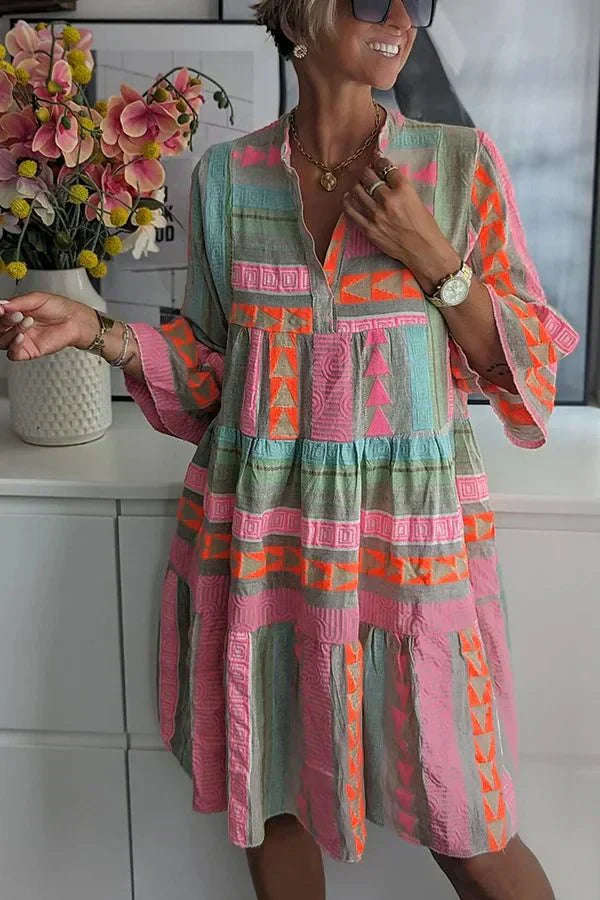 Retro patchwork dress, V-neck and gathered sleeves, tiered skirt in pink and green