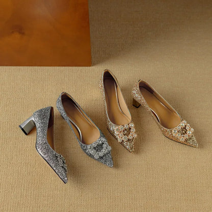 Gloria glitter pumps set with pointed toe, silver and gold sparkly finish, block heel
