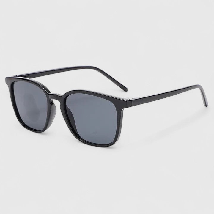 Sophisticated sunglasses, black frame with gray-blue tinted lenses