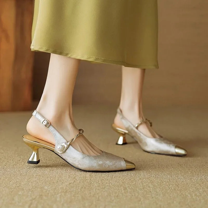 Molette elegant pumps in light beige, pointed-toe with ankle strap and pearl charm