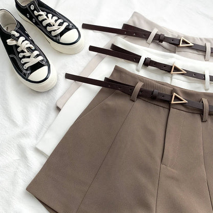 Khaki high-waist shorts with front crease and faux leather belt with gold buckle