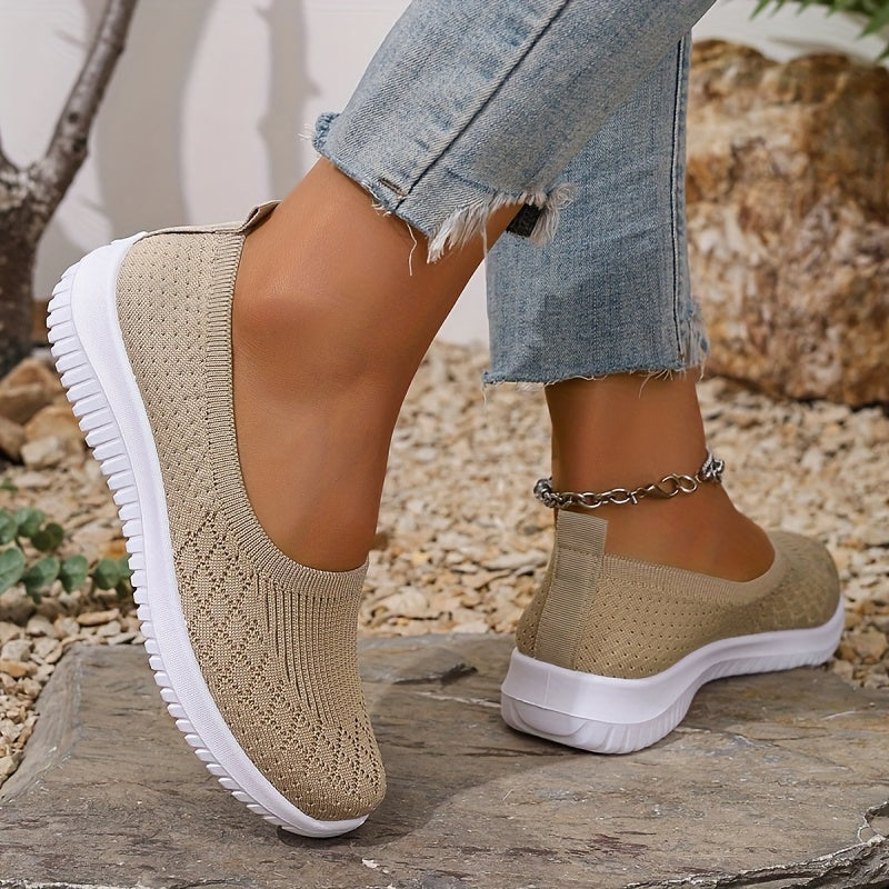 Non-slip knit slip-on shoes, beige with white rubber sole