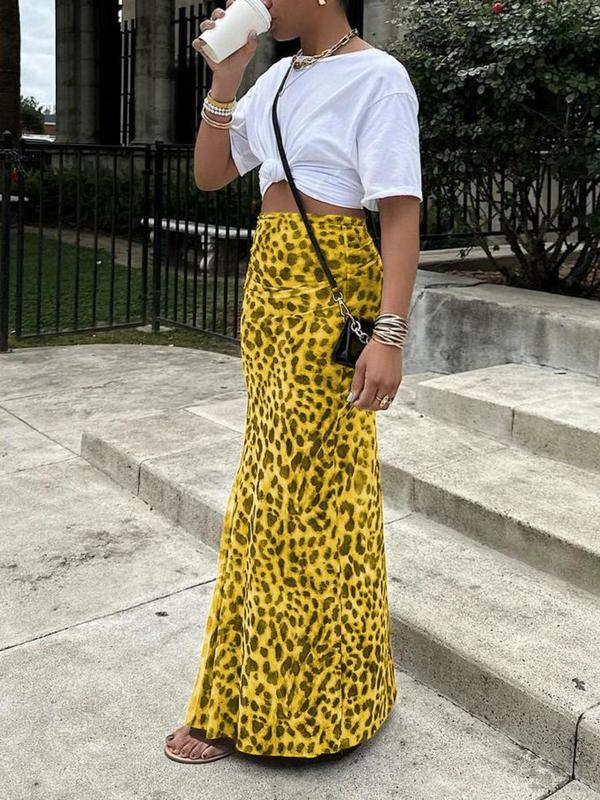 Leopard print high-waist bodycon skirt, yellow with dark spots