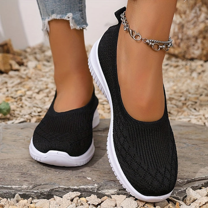 Non-slip knit slip-on shoes, black with white rubber sole