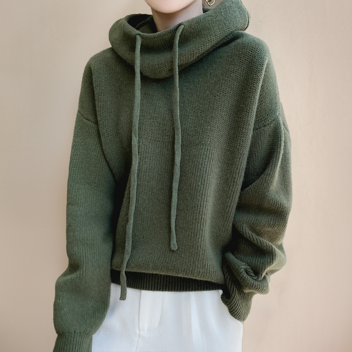 Green winter hoodie with hood and drawstring ties, ribbed cuffs and hem