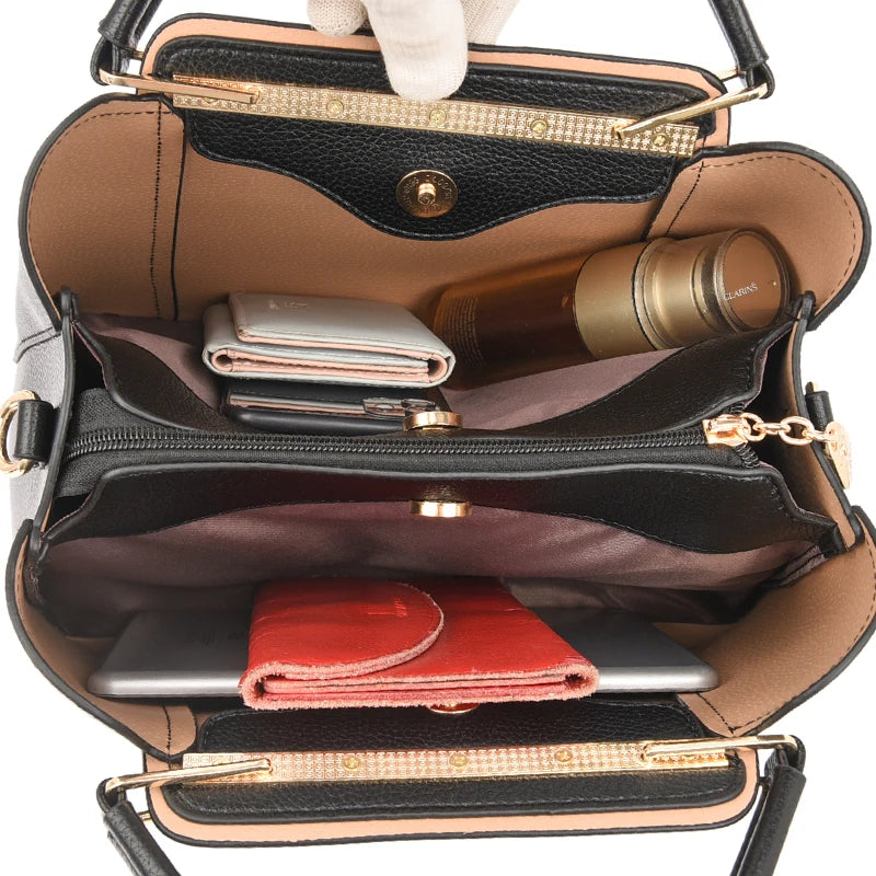 Vaeni women’s handbag interior compartments with zip opening and card/phone slots