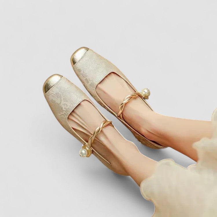 Beige orthopedic Mary Jane shoes with gold bow tie strap