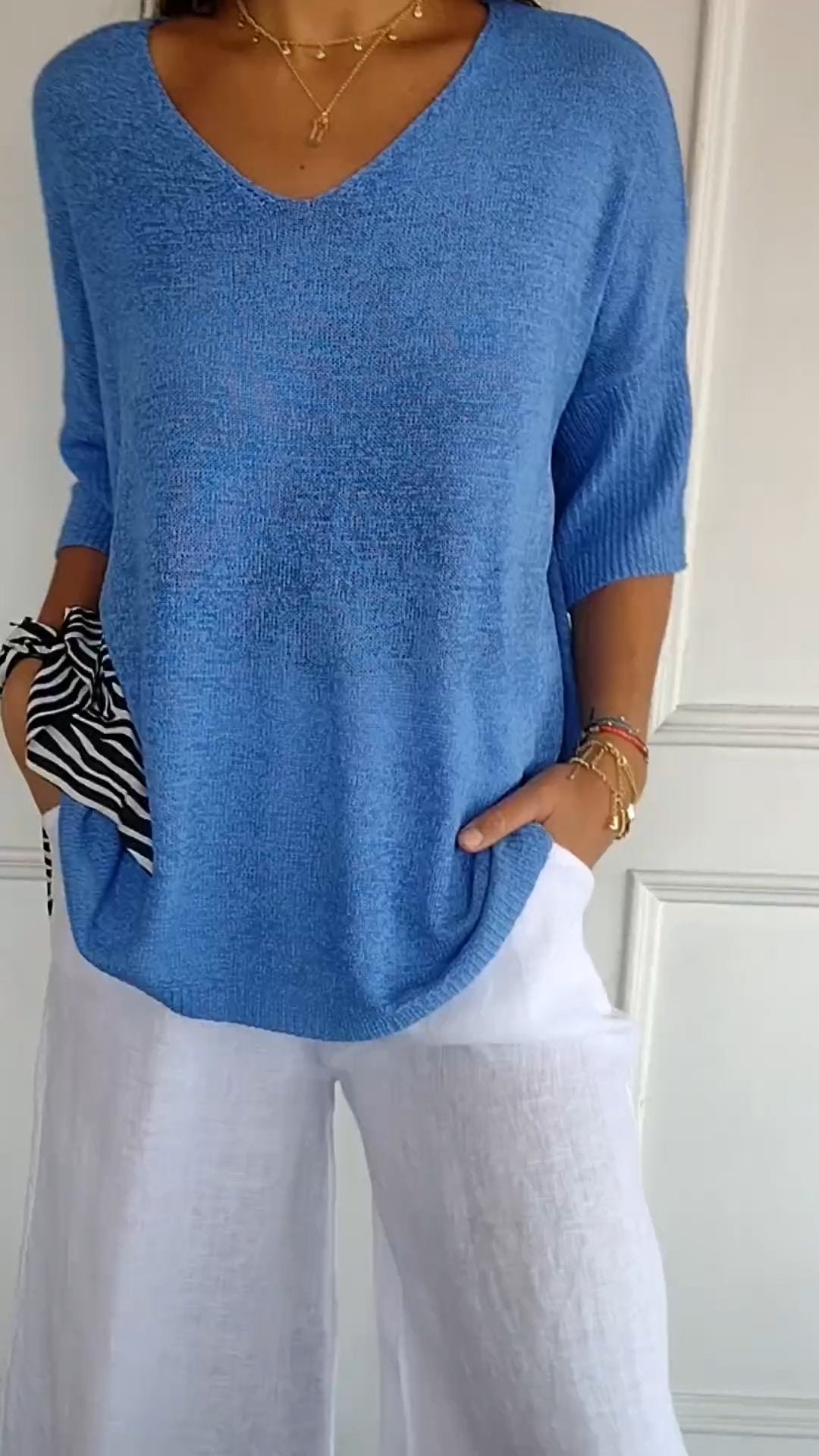 Women’s casual V-neck knit top in blue, 3/4 sleeves with ribbed cuffs
