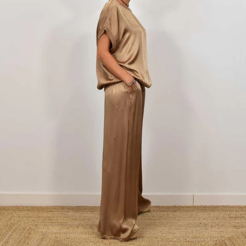 Camel wide-leg pants and short-sleeve blouse set, loose drape