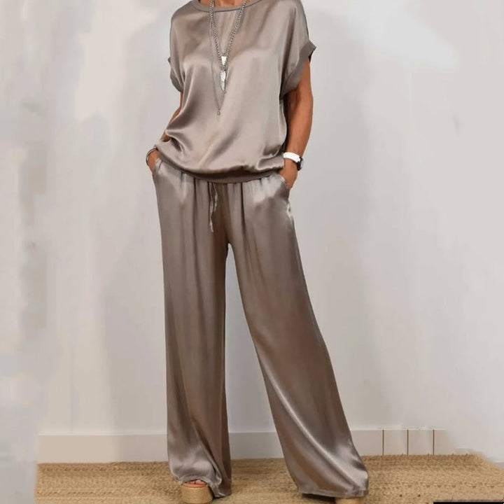 Grey satin-like blouse and wide-leg pants set, short sleeves, relaxed fit