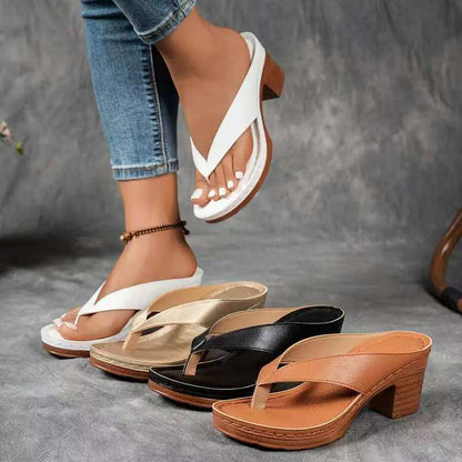 White thong sandals with cross strap detail and chunky block heel