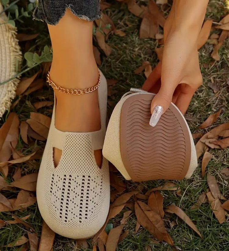 Fiona ergonomic sandals in cream knit with cutout toe and visible textured outsole